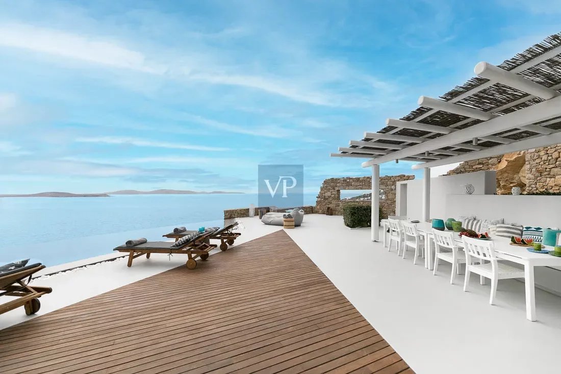  Mykonos Decentralized Administration of the Aegean