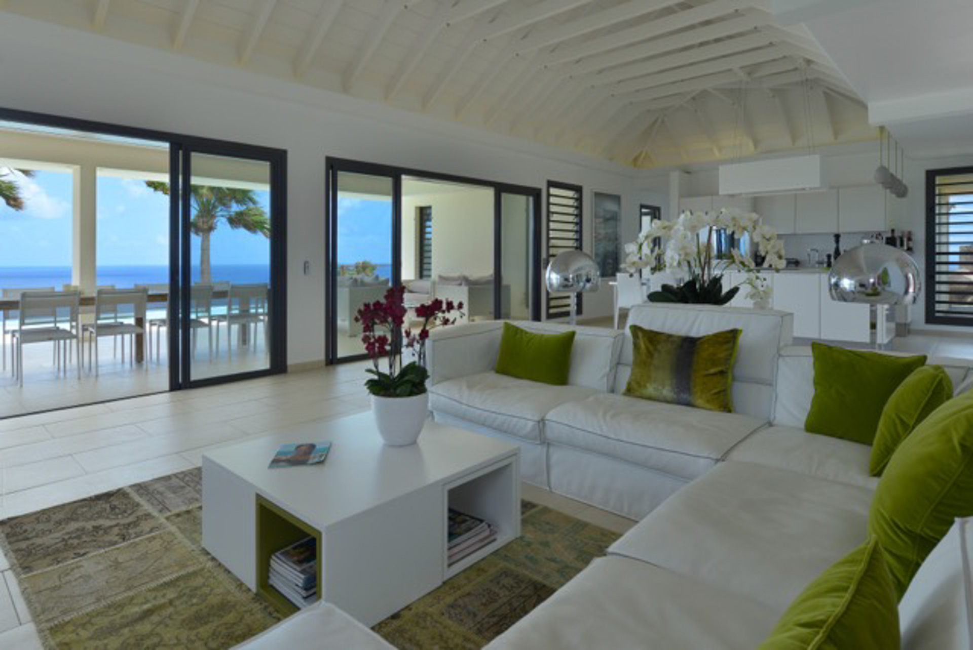 Villa Enzuma, BL Toiny 