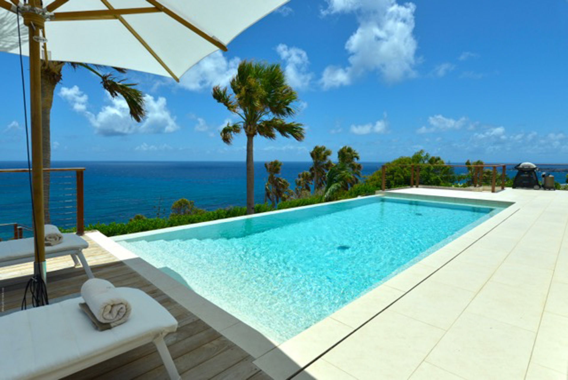 Villa Enzuma, BL Toiny 