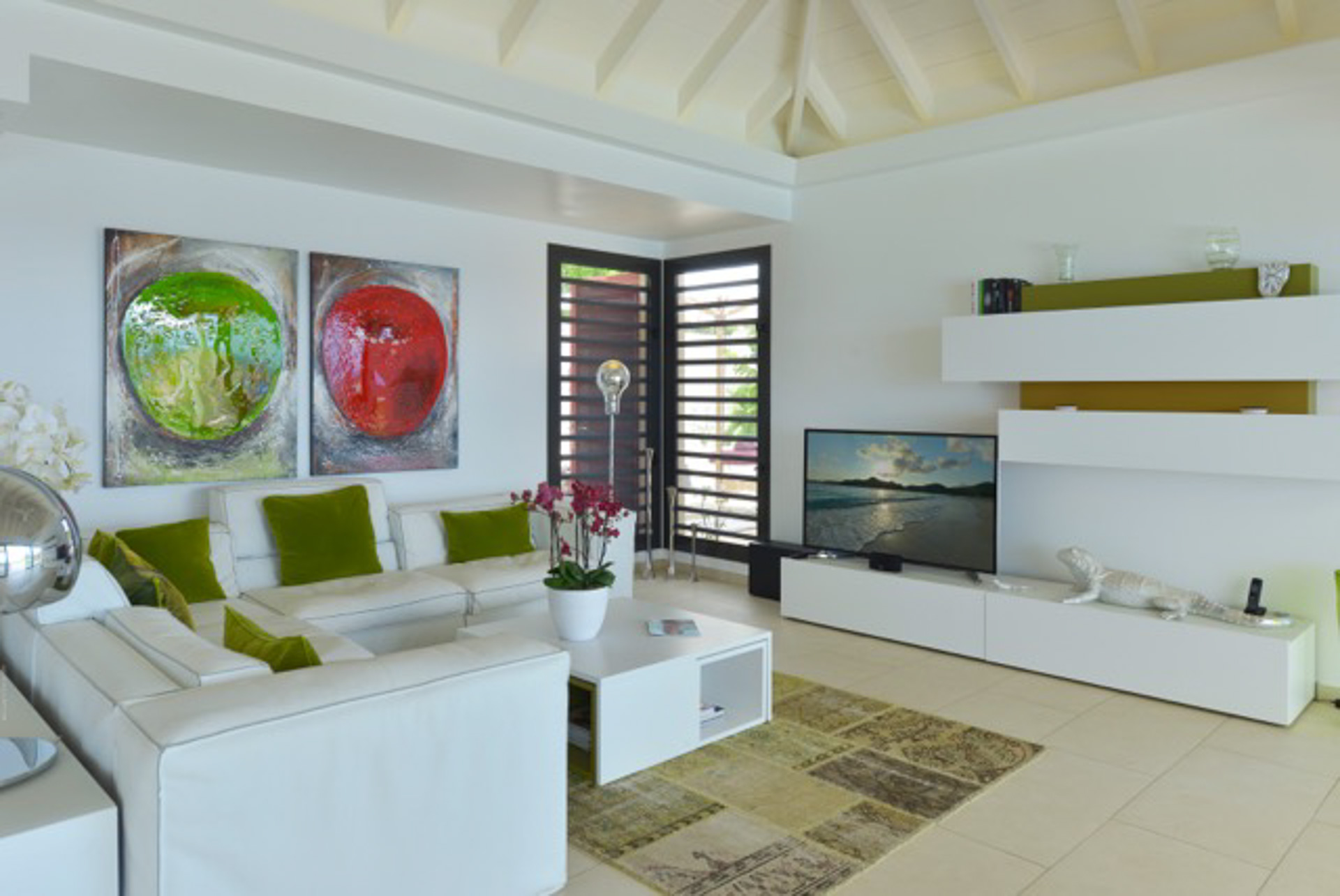 Villa Enzuma, BL Toiny 