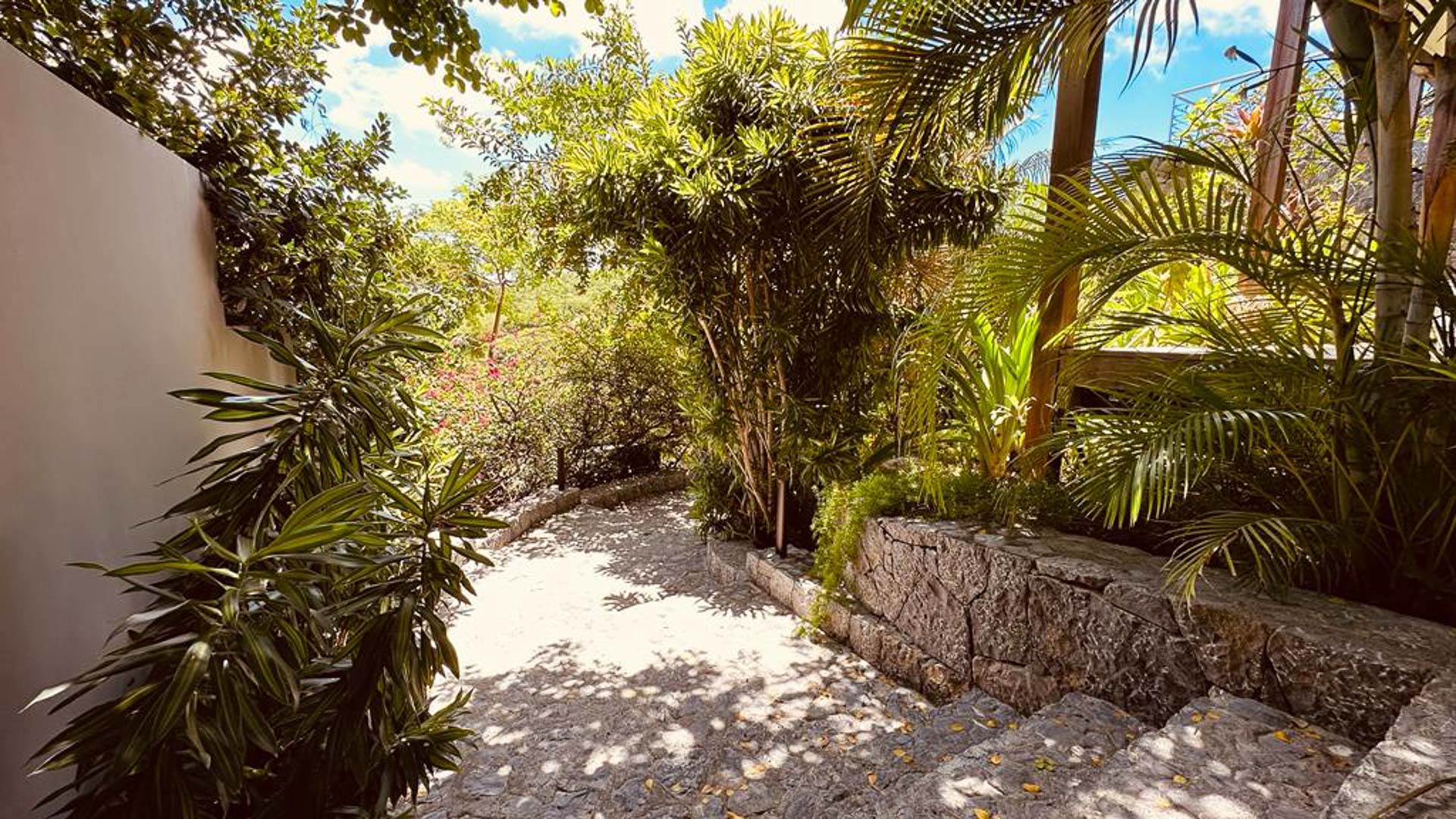 Villa Avalon, BL Gouverneur 