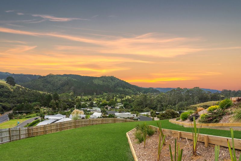 16 Manatu Close Whangamata Waikato