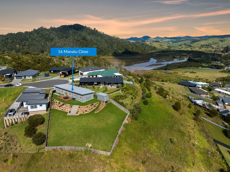16 Manatu Close Whangamata Waikato