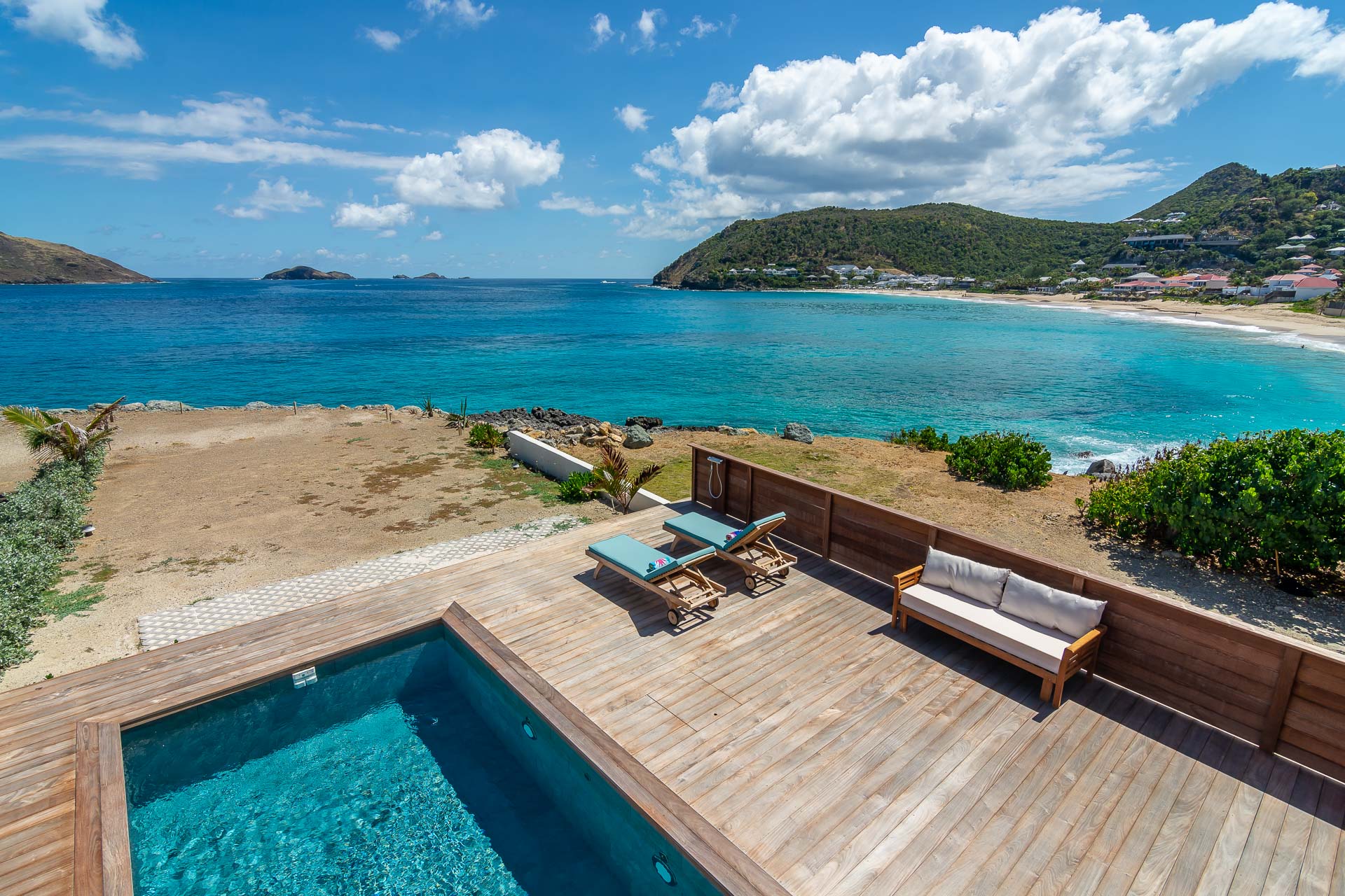 Villa On The Rock, BL Flamands 