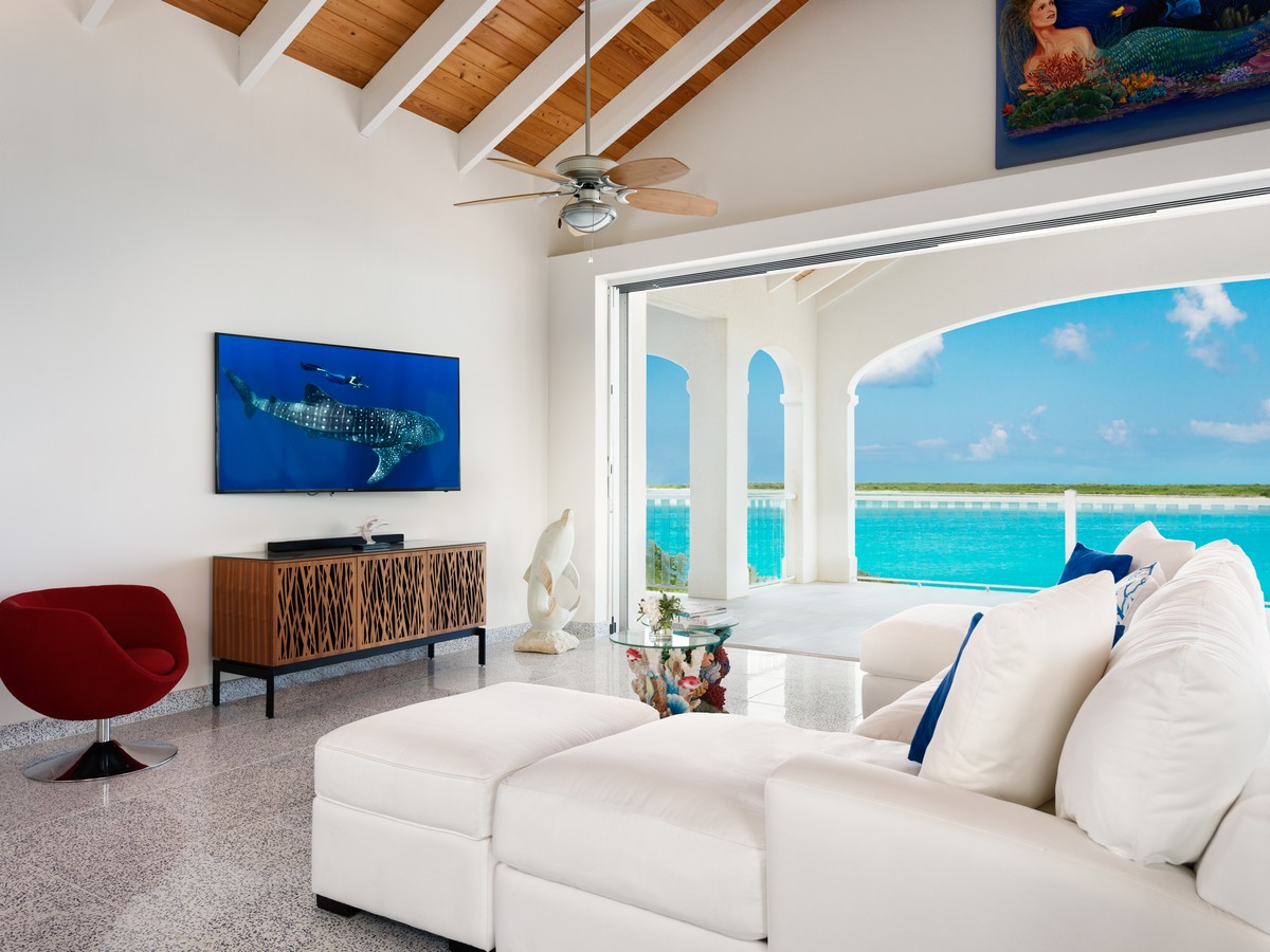 RRFX+QGW, Leeward Settlement TKCA 1ZZ, Turks and Caicos Islands Leeward Settlement Caicos Islands