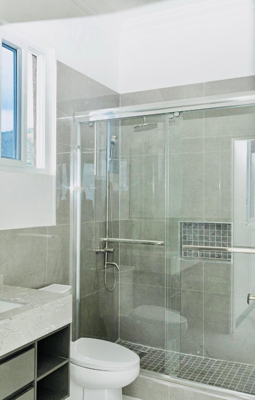 2 HIBISCUS DRIVE Kingston St. Andrew Parish