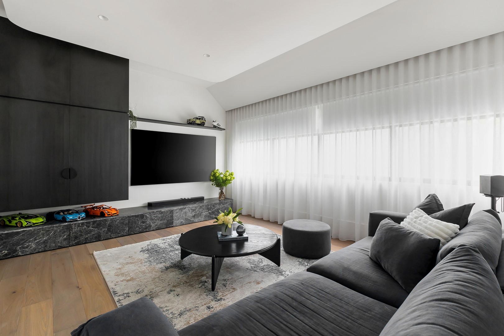 Penthouse, 11 Struan Street Toorak Victoria