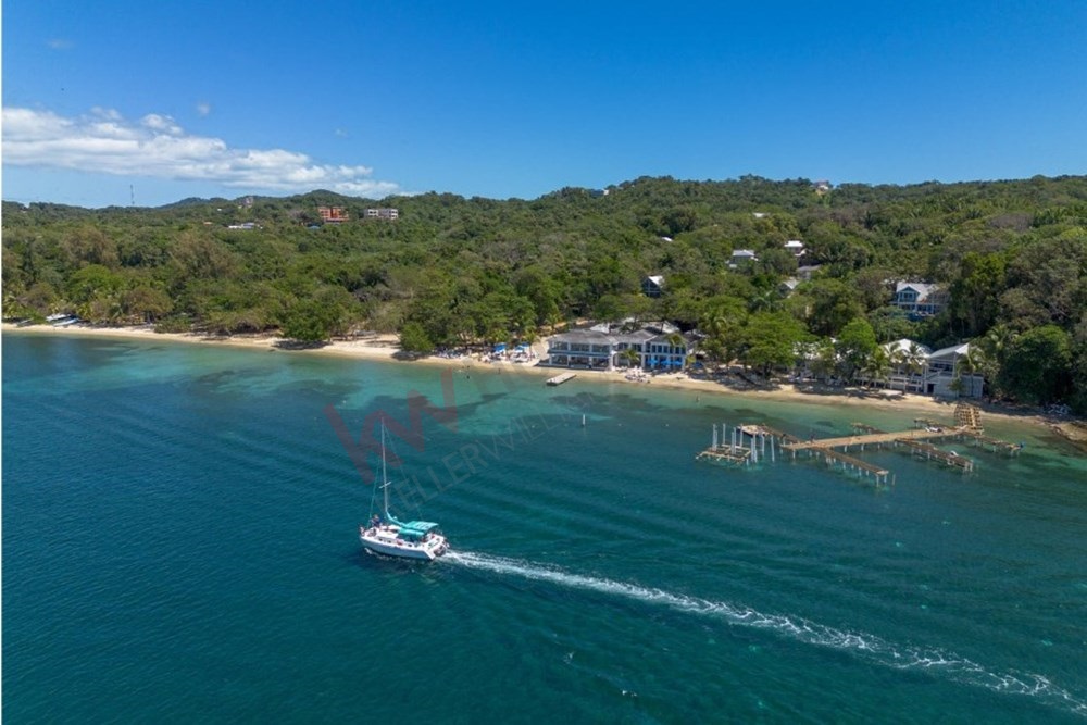  Roatán Bay Islands Department