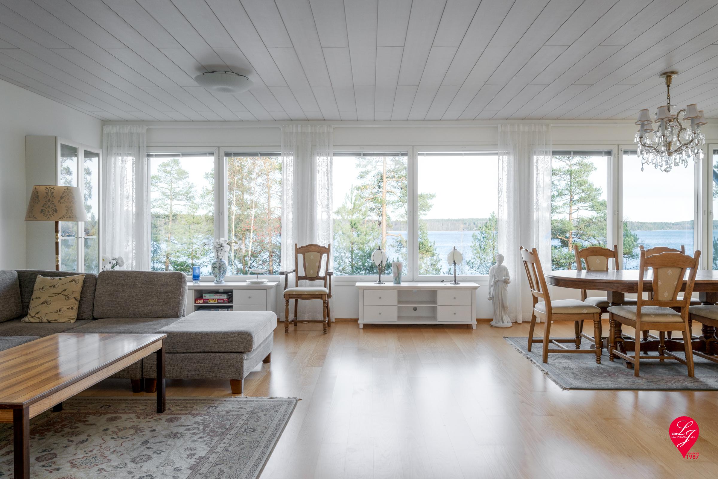 325 Veklahdentie Kirkkonummi Uusimaa