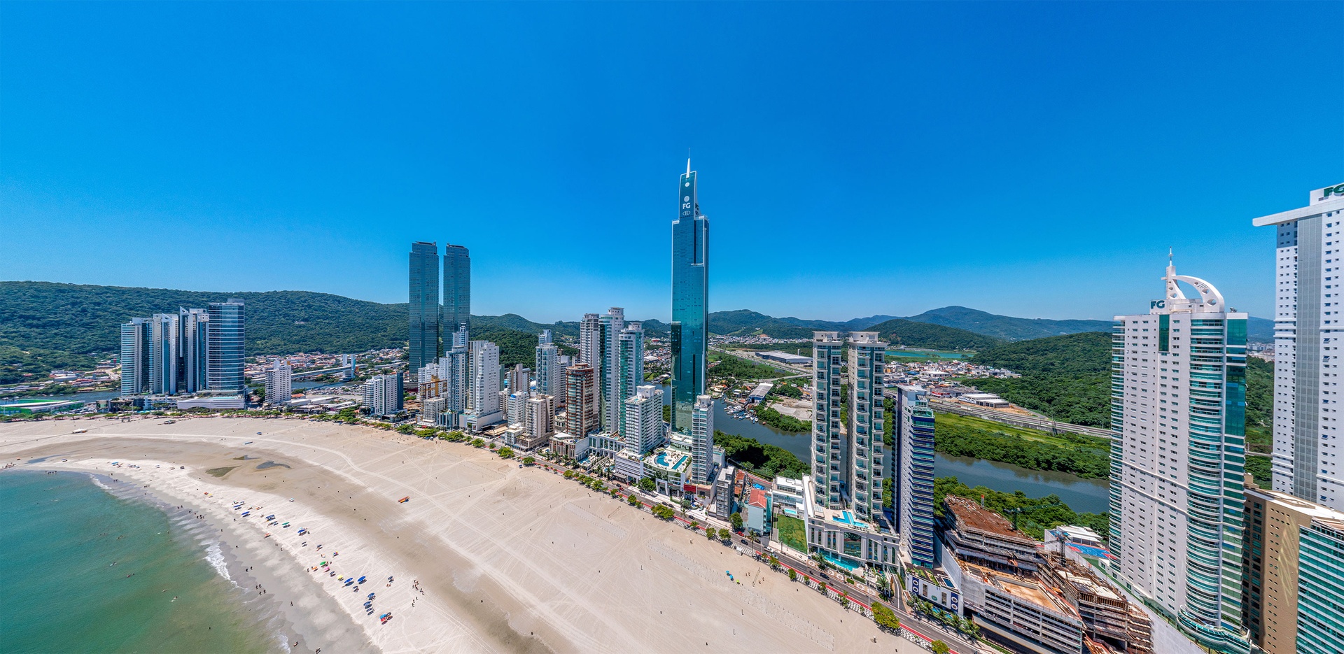 4950 Avenida Atlântica #1401, 1501, 1601,4301, 6501 Balneário Camboriú State of Santa Catarina