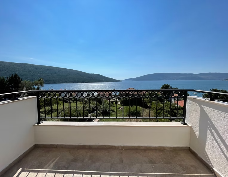 CHRQ+22J, Kumbor, Montenegro Kumbor Herceg Novi Municipality