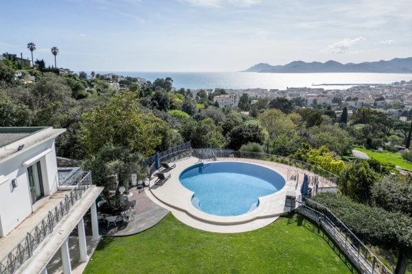  Cannes Provence-Alpes-CÃ´te d\'Azur