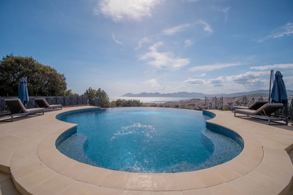  Cannes Provence-Alpes-CÃ´te d\'Azur