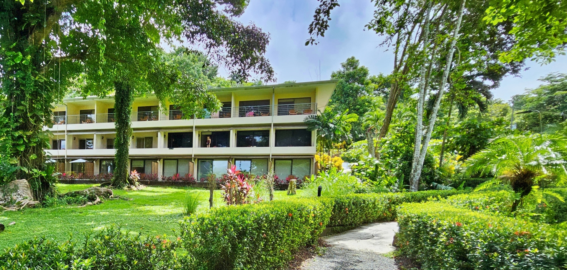 Beachfront Hotel in Manuel Antonio Quepos Puntarenas Province