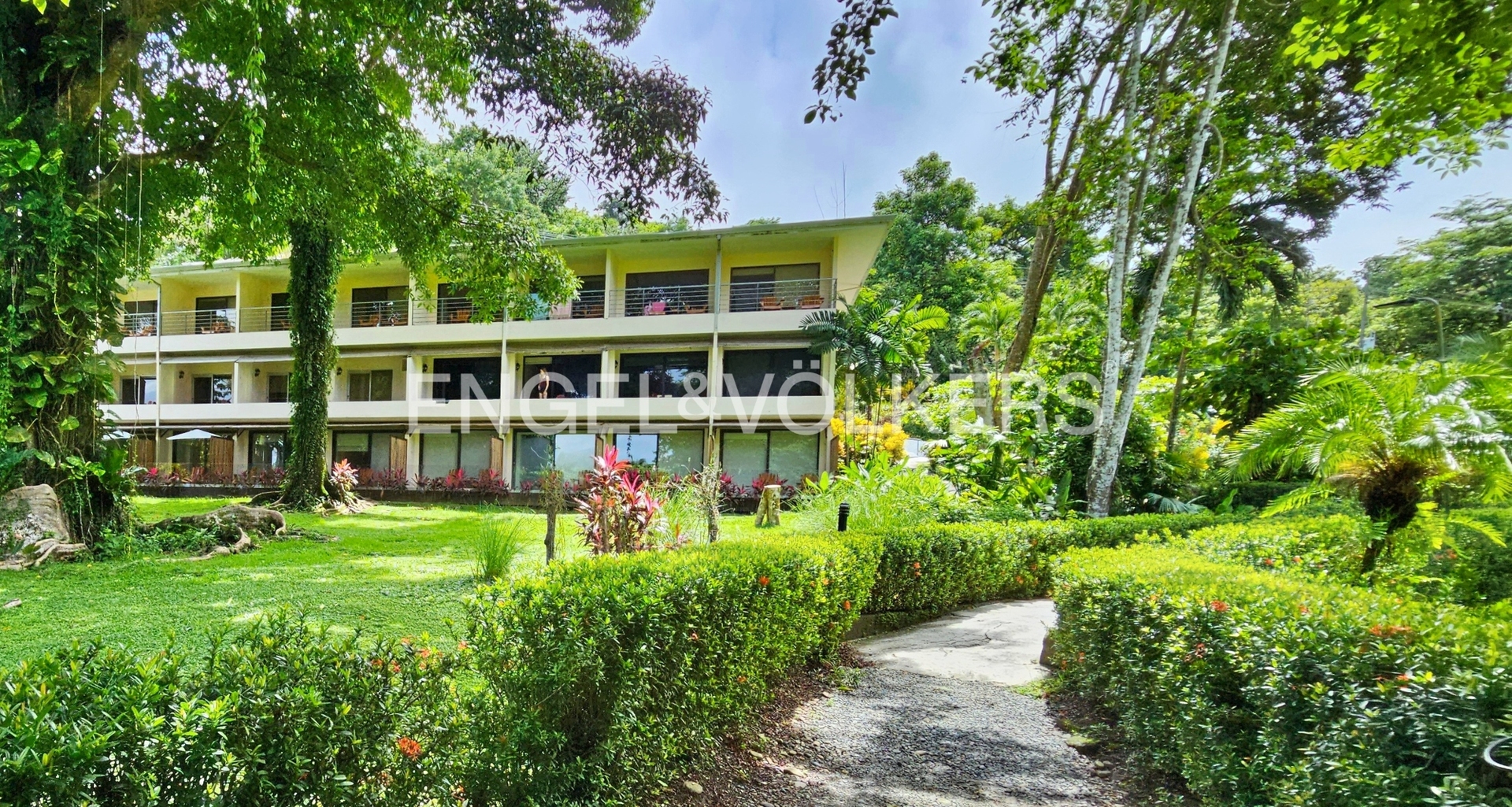 Beachfront Hotel in Manuel Antonio Quepos Puntarenas Province