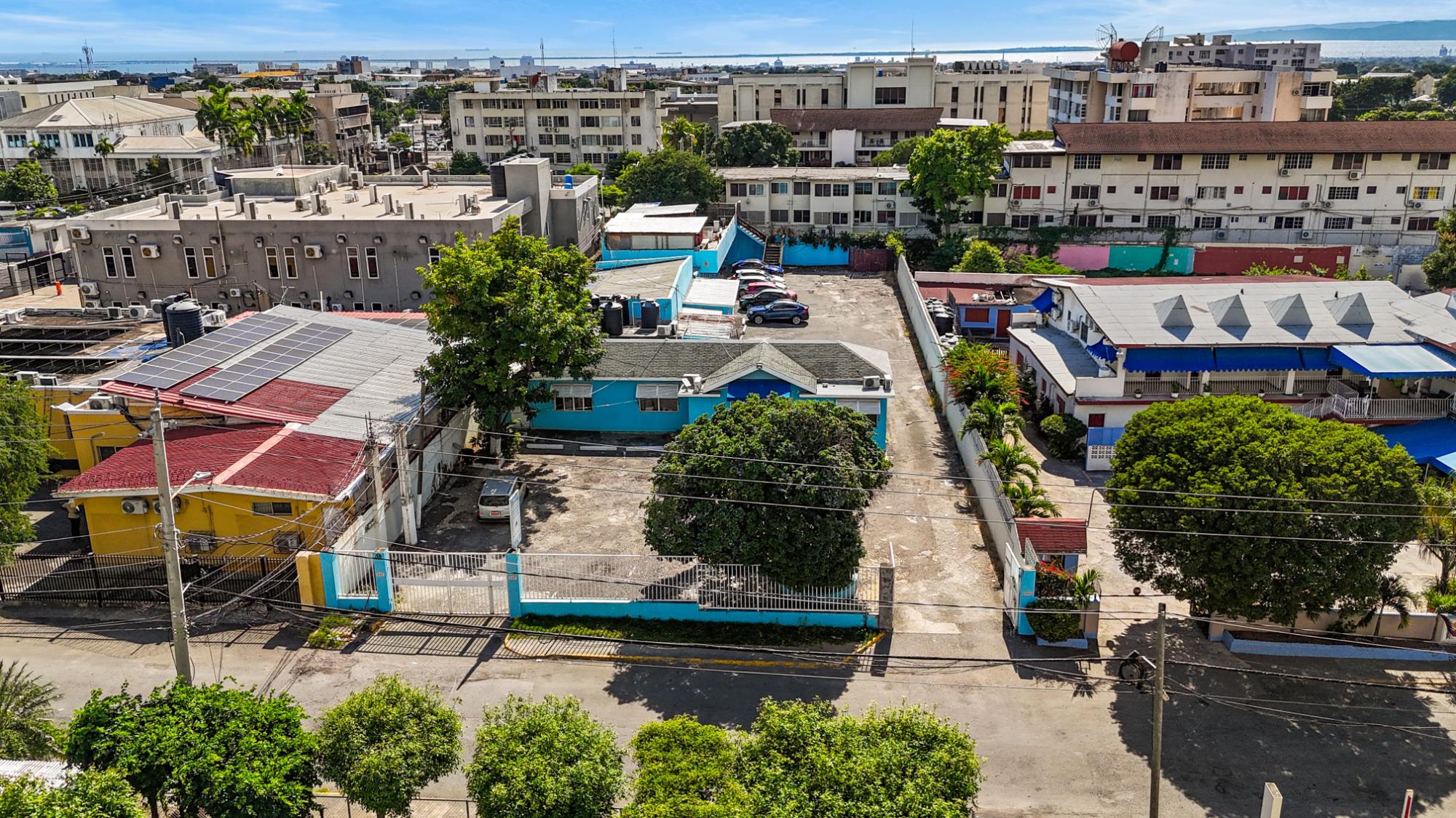 1.5 ALTAMONT CRESCENT Kingston St. Andrew Parish