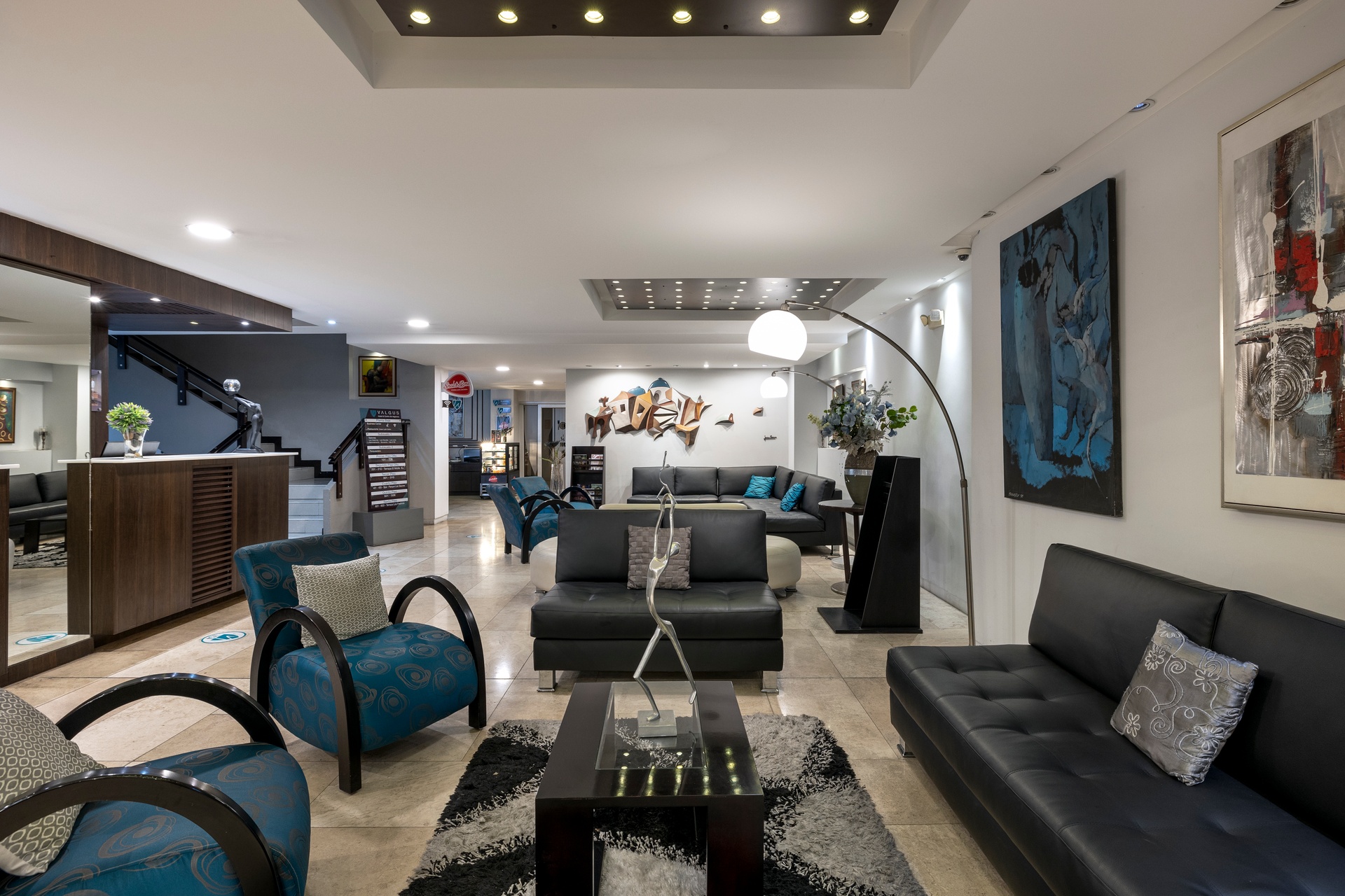 4-31 y Avenida Fray Vicente Solano Cuenca Azuay
