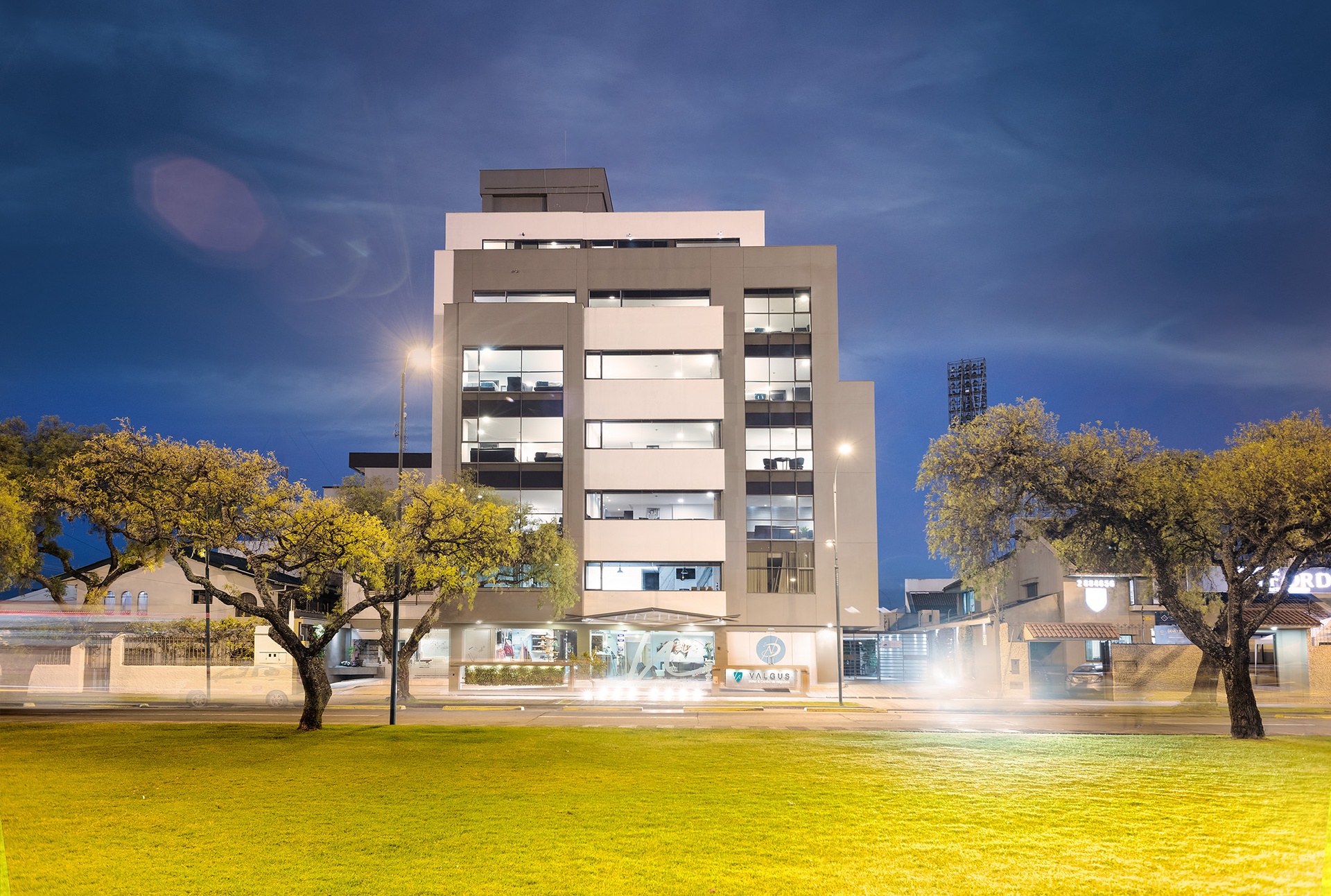 4-31 y Avenida Fray Vicente Solano Cuenca Azuay