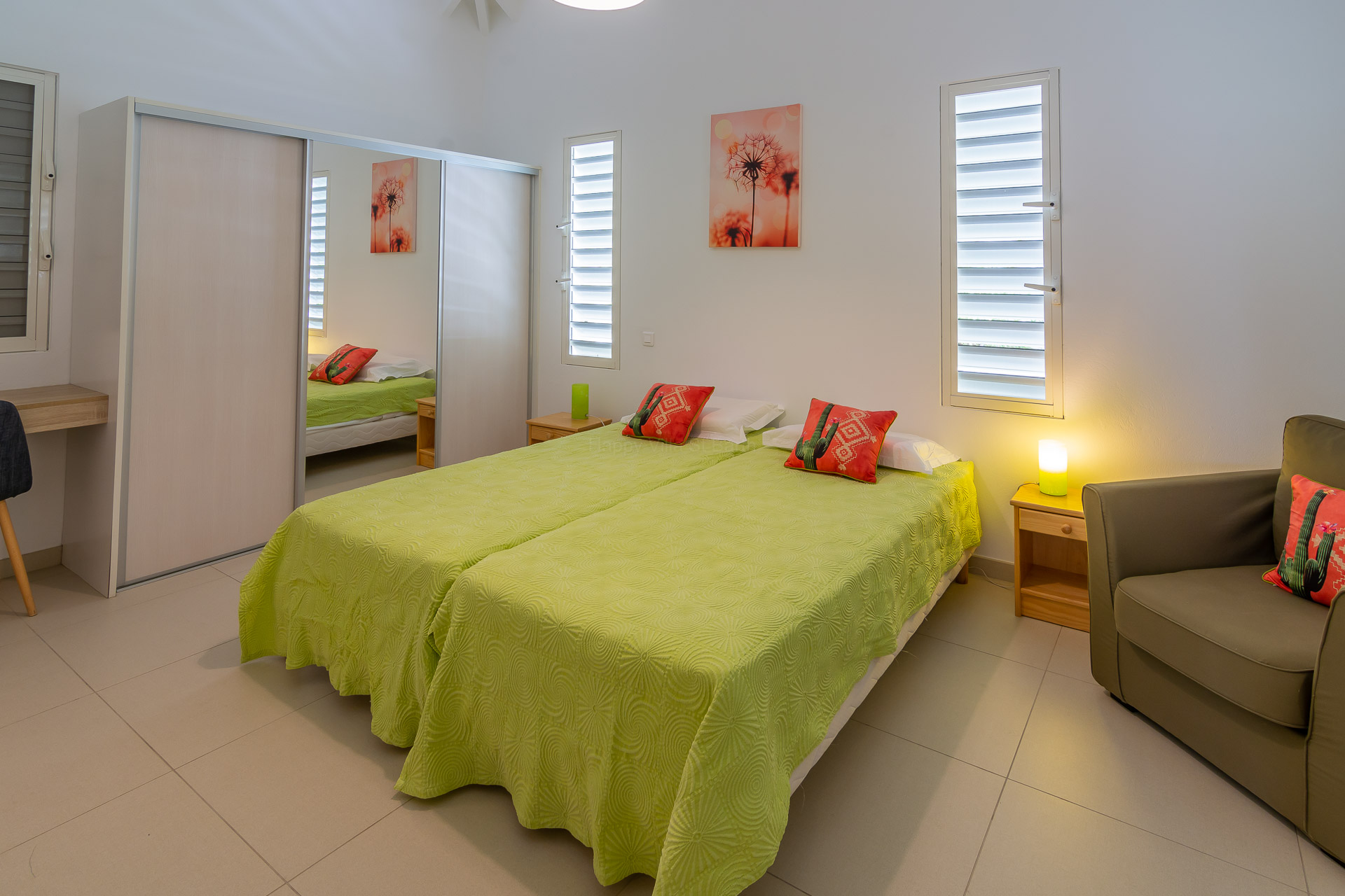 Villa Acropolis, BL Colombier 