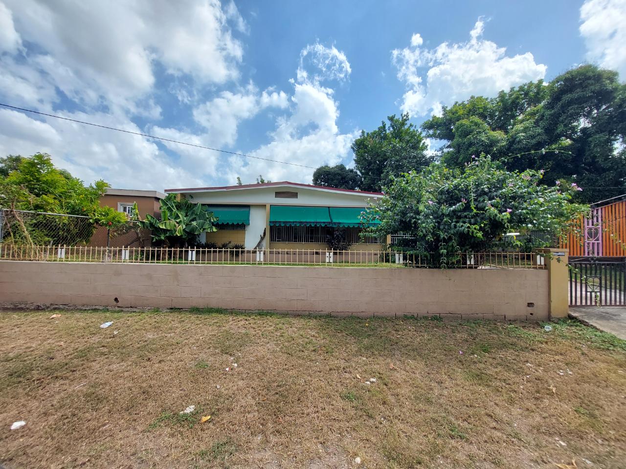 25JP+PWQ, Dupont Ave, Kingston, Jamaica Kingston St. Andrew Parish