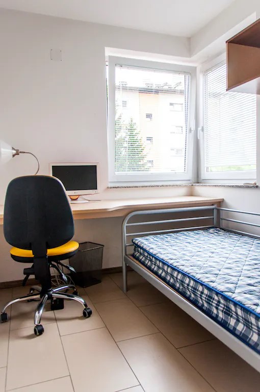 Proletarska cesta Moste District Ljubljana