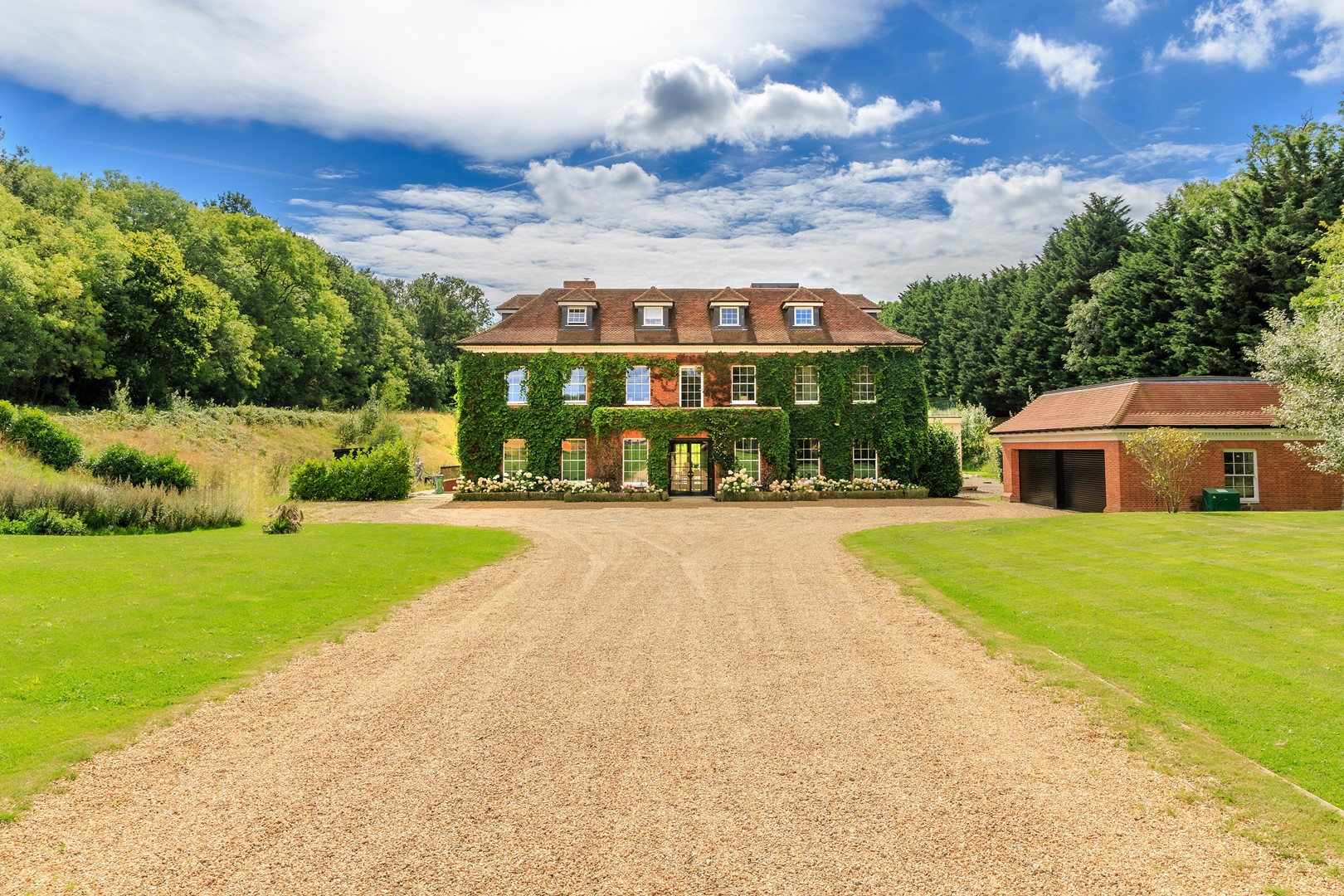 Radlett England