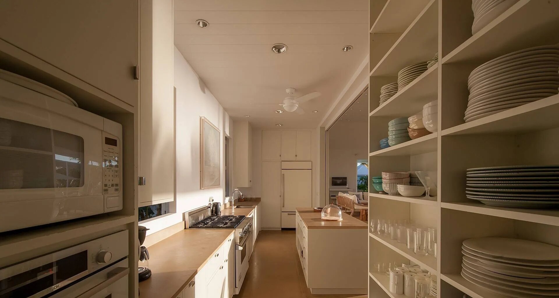 Villa Hill House, BL Camaruche 