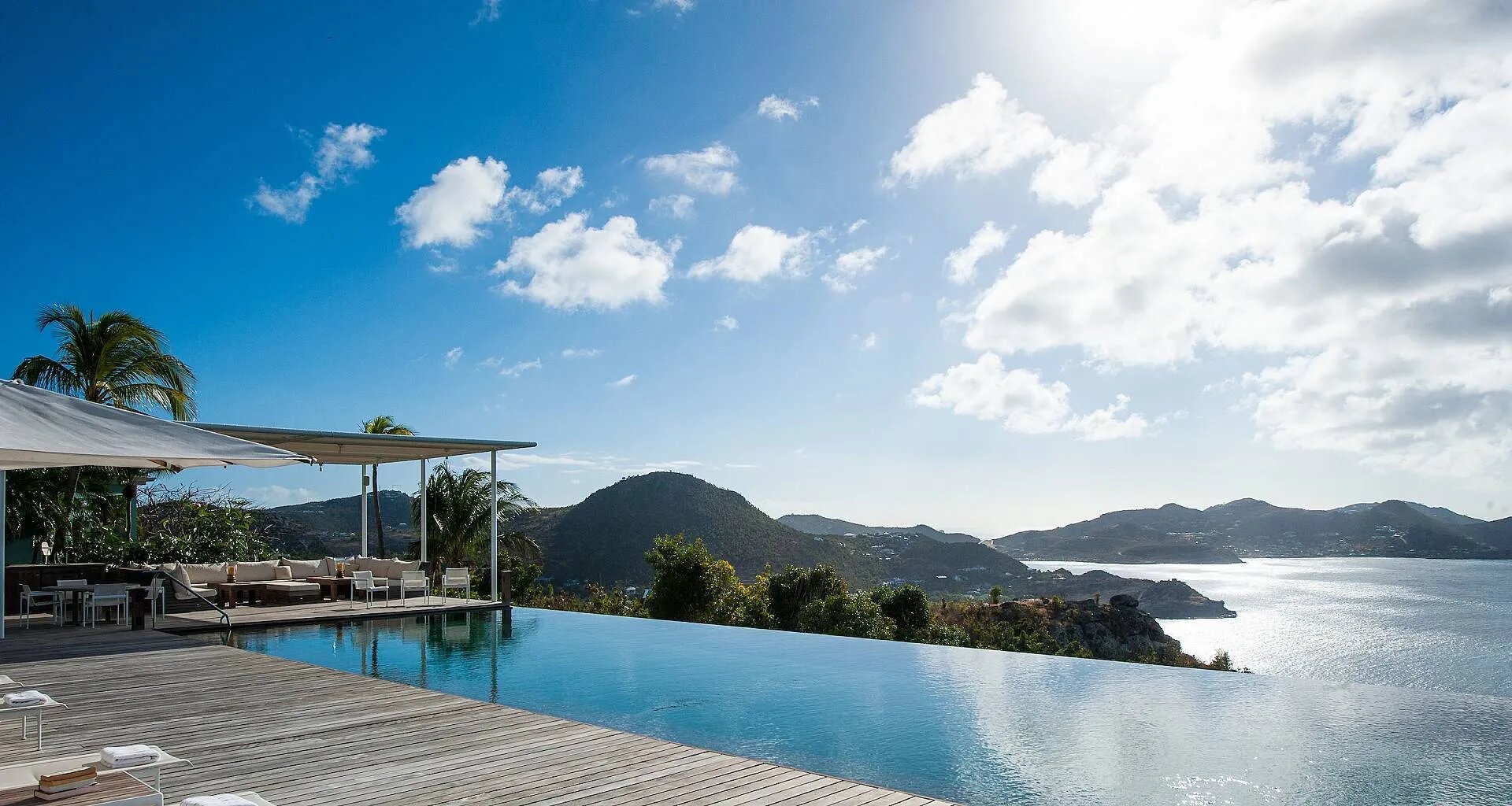 Villa Hill House, BL Camaruche 