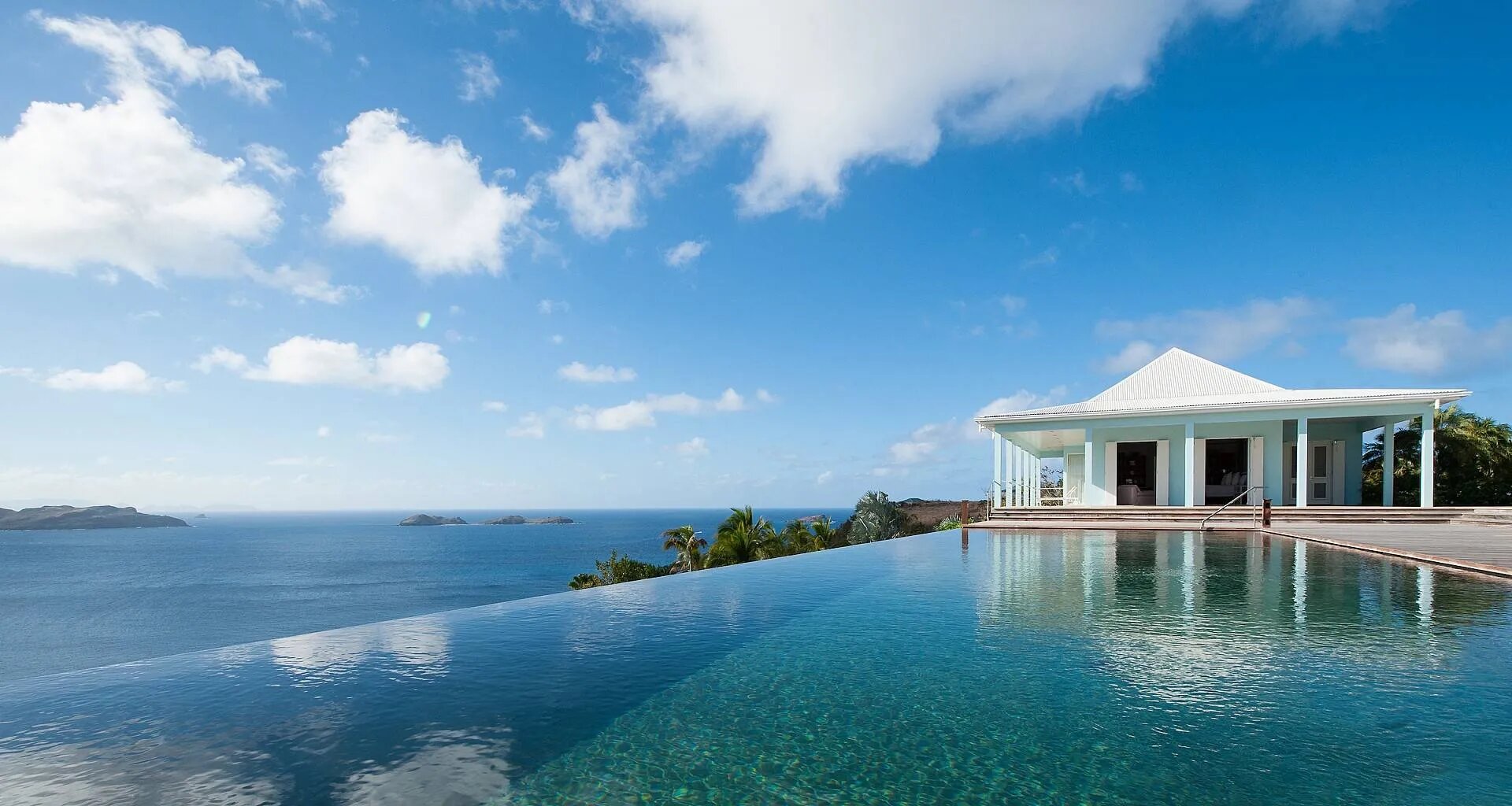 Villa Hill House, BL Camaruche 