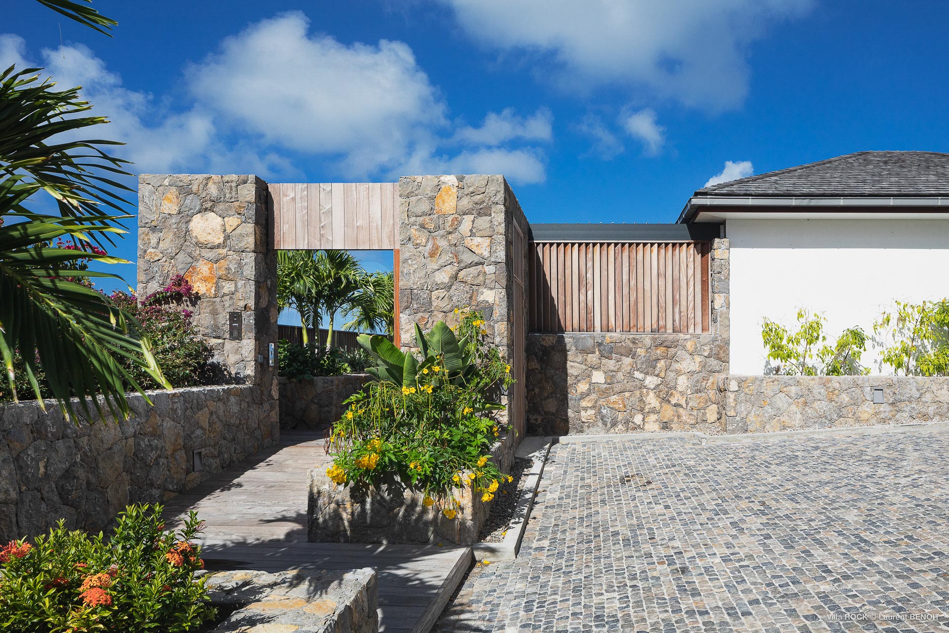 Villa Rock, BL Camaruche 