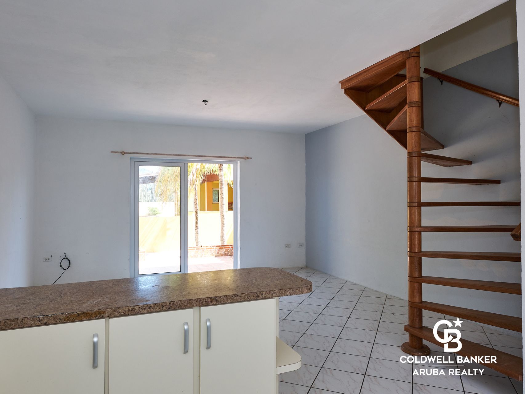 Maria Maai Santa Cruz 